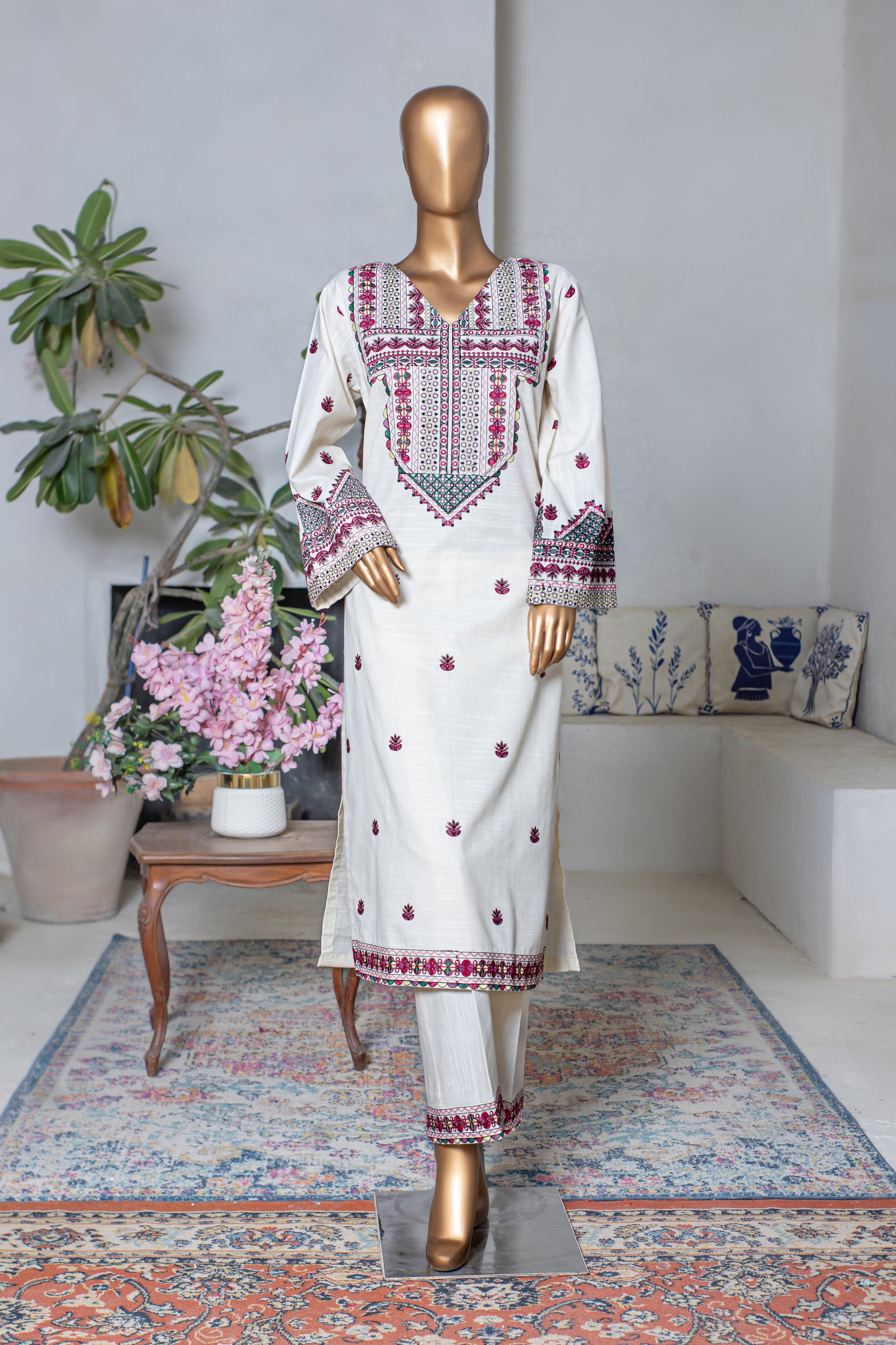 Chand – Khaddar 2-Piece Embroidered Suit (White)