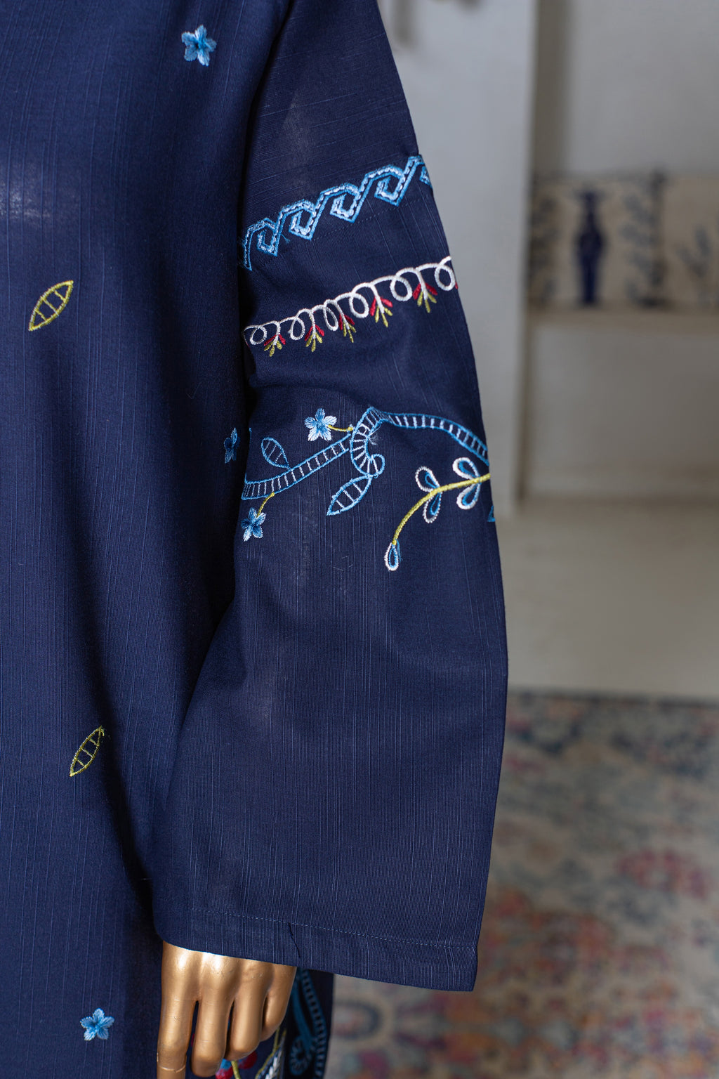 Maysa – Khaddar 2-Piece Embroidered Suit (Navy)