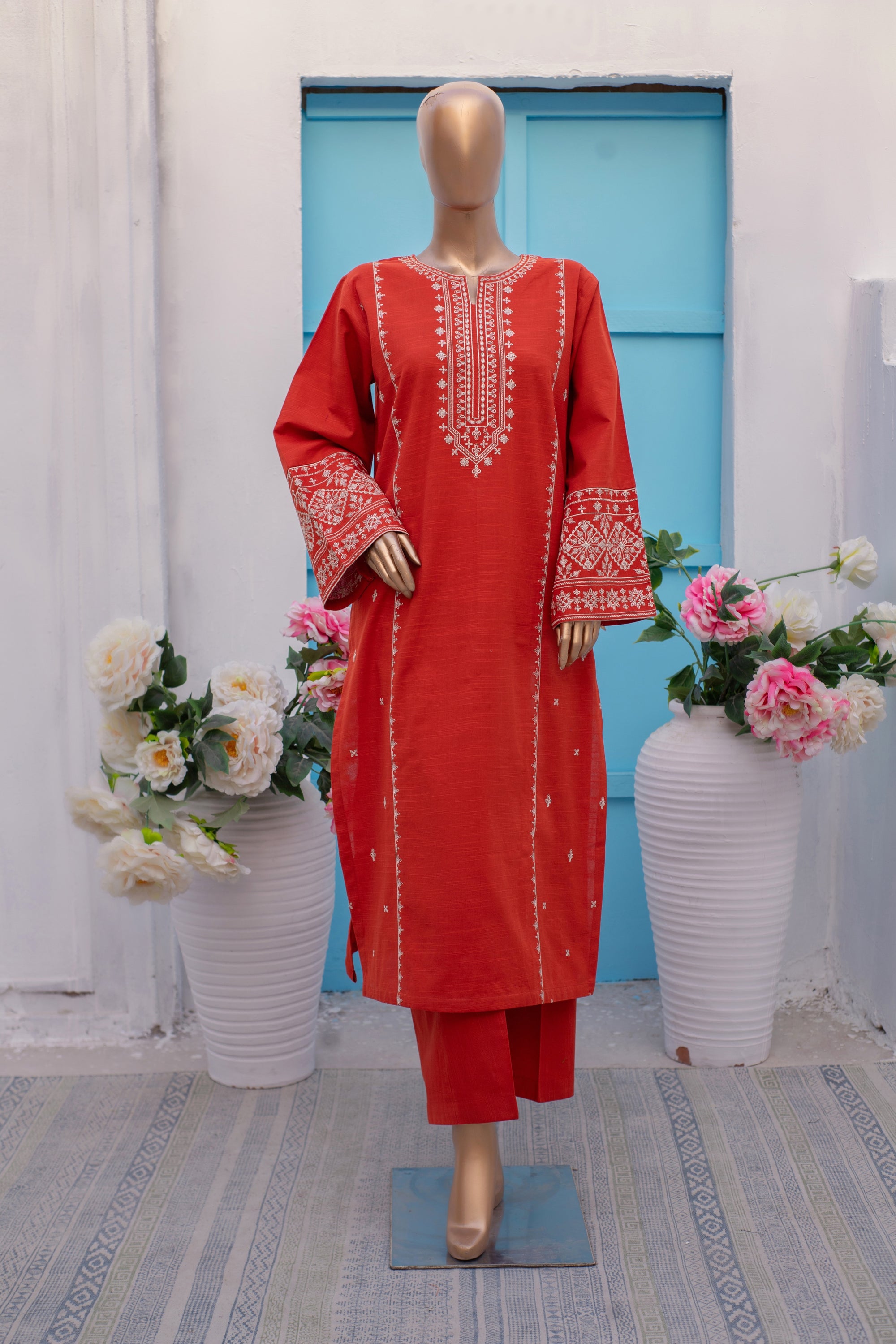 Ameera – Khaddar 2-Piece Embroidered Suit (Red)