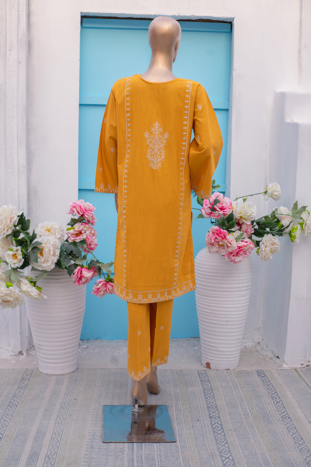 Kiran – Khaddar 2-Piece Embroidered Suit (Yellow)