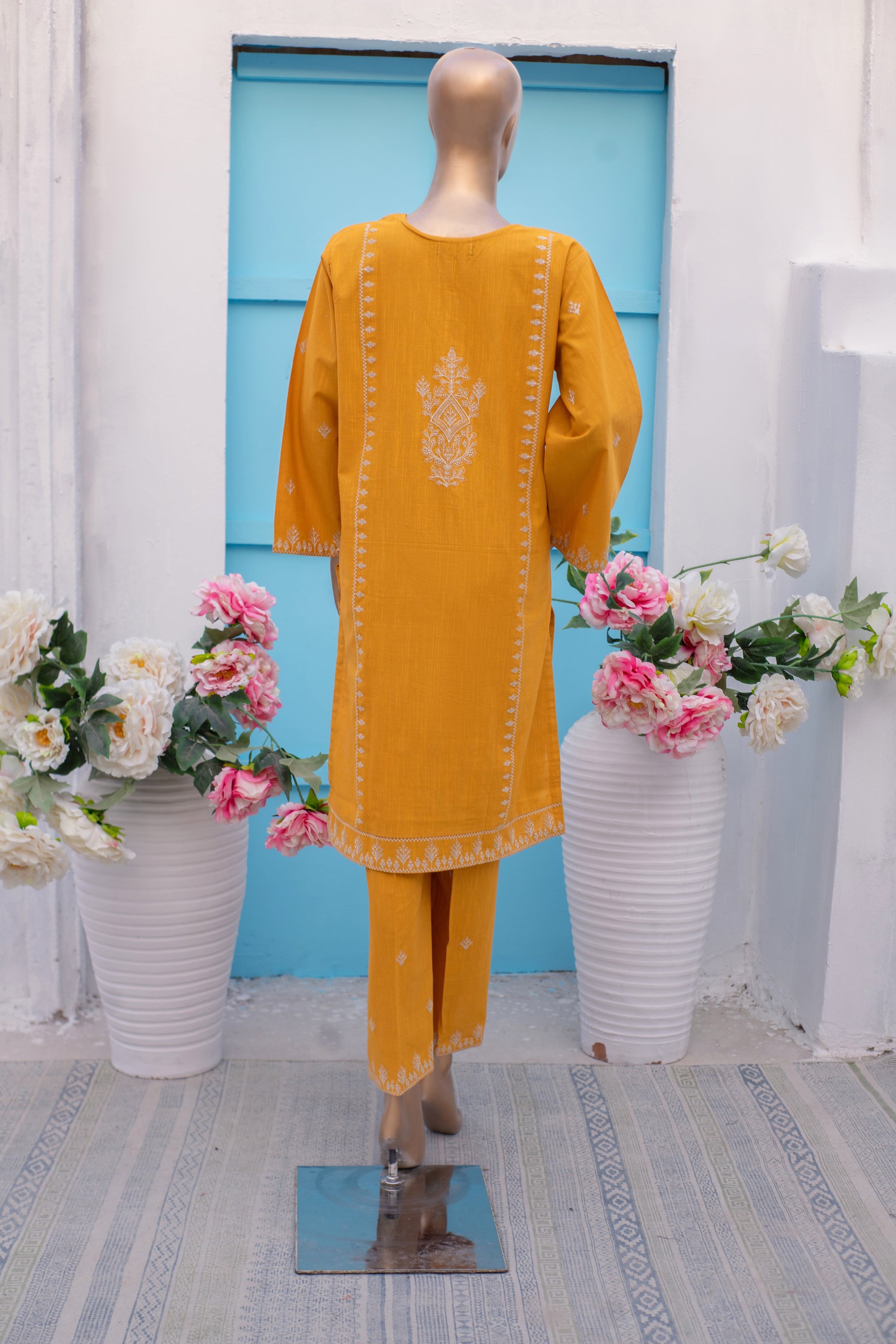 Kiran – Khaddar 2-Piece Embroidered Suit (Yellow)