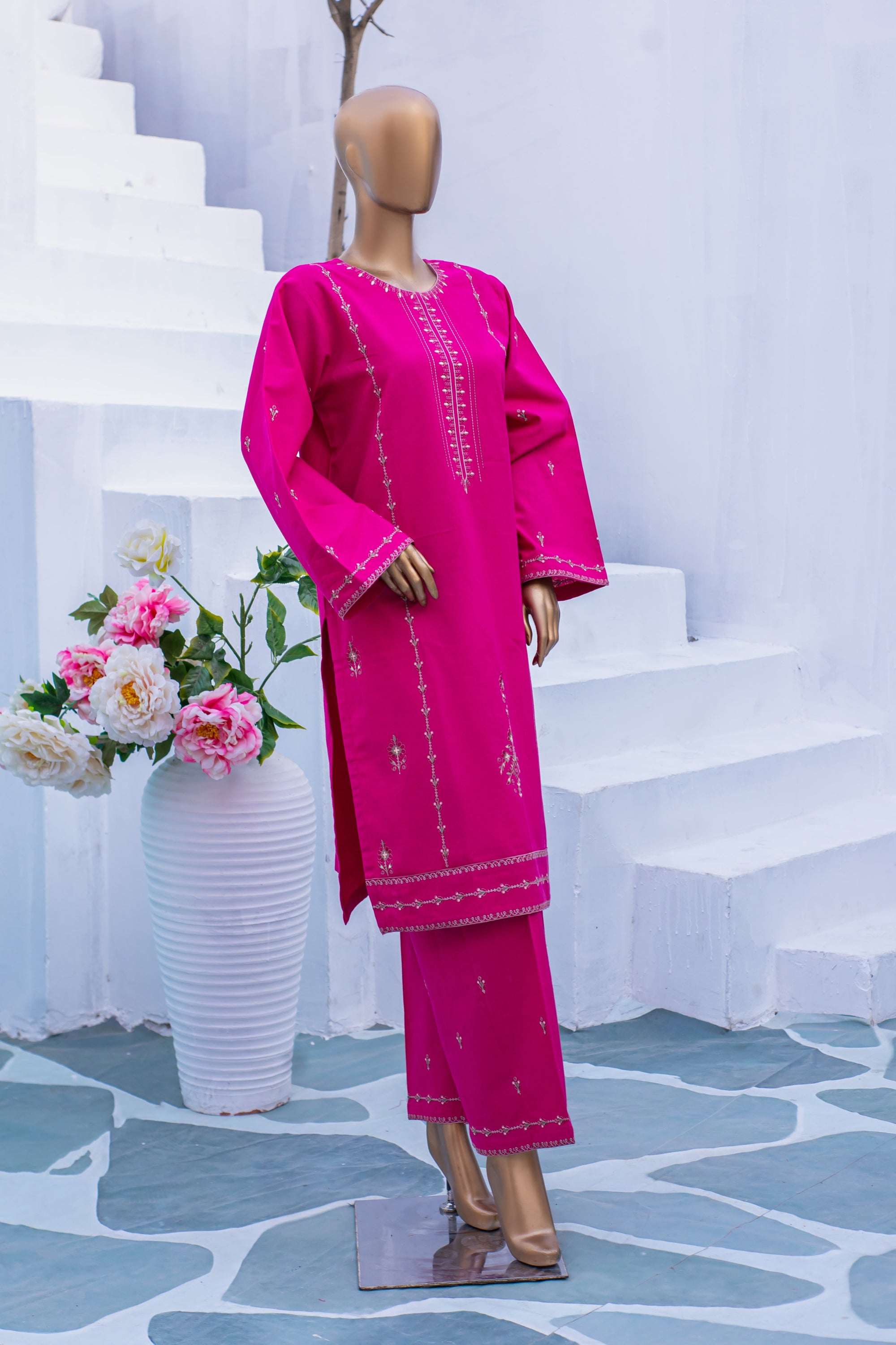 Sitara – Khaddar 2-Piece Embroidered Suit (Shocking Pink)