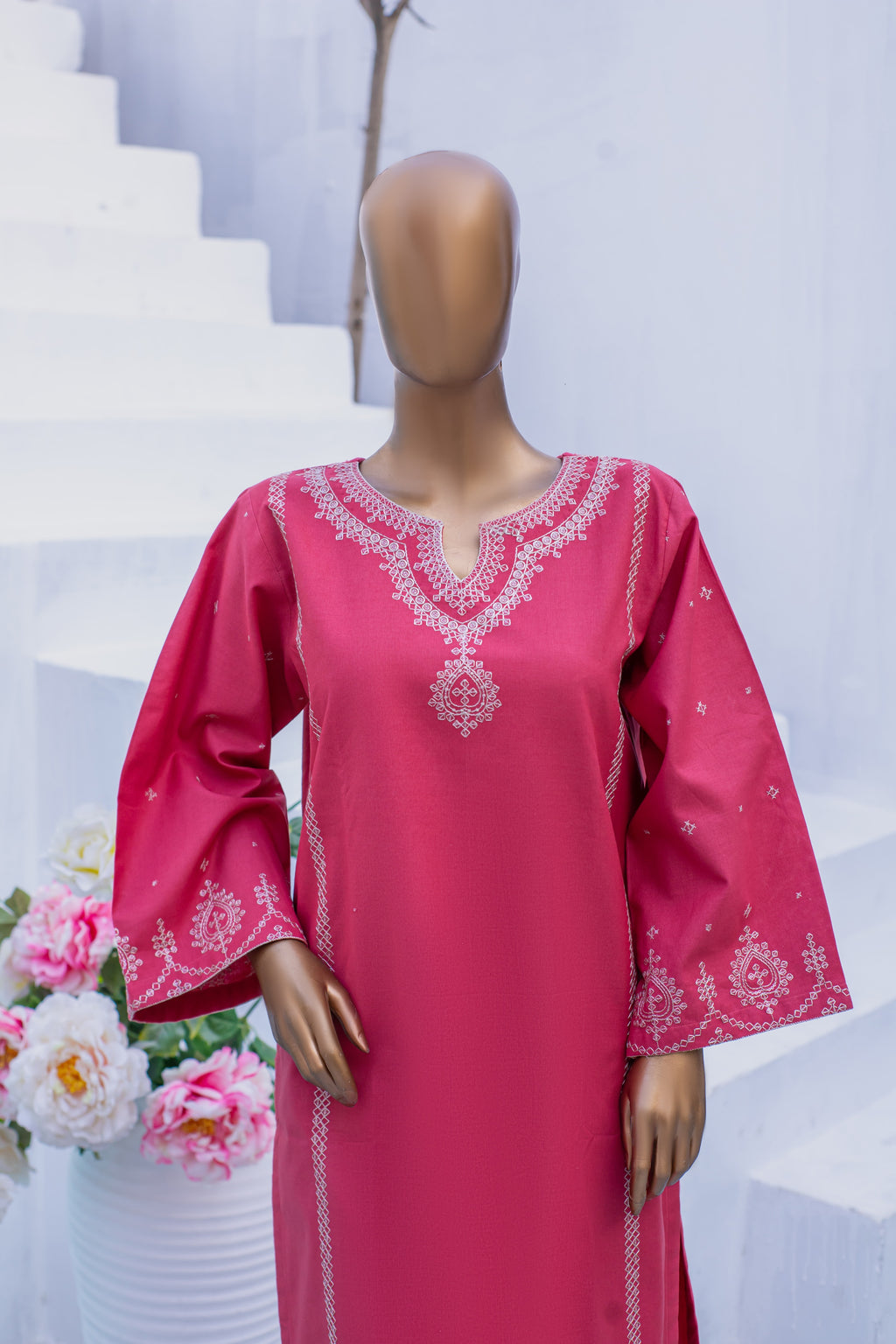 Nour – Khaddar 2-Piece Embroidered Suit (Pink)