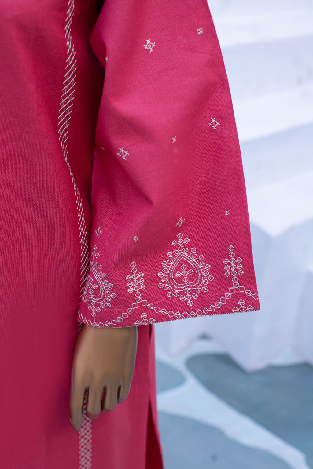 Nour – Khaddar 2-Piece Embroidered Suit (Pink)