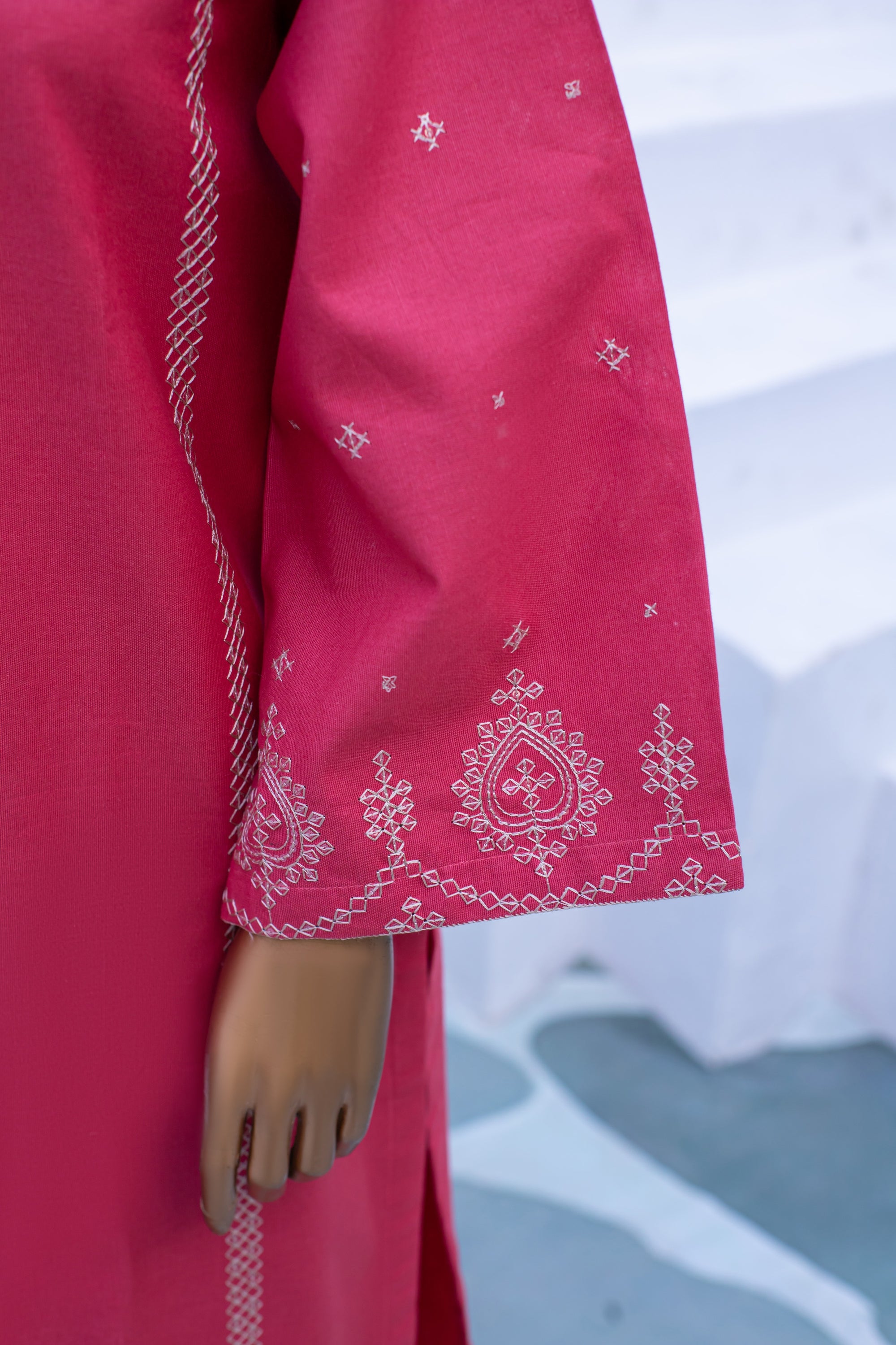 Nour – Khaddar 2-Piece Embroidered Suit (Pink)